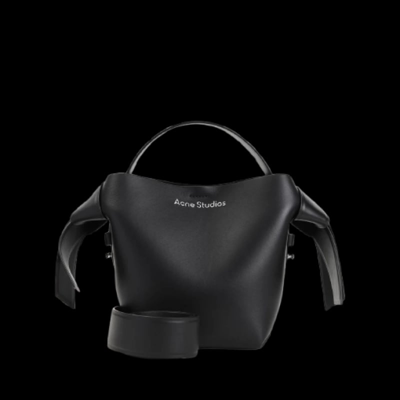 아크네 스튜디오 무스비 미니 숄더백 제품 사진 아크네 스튜디오 무스비 미니 숄더백 제품 사진