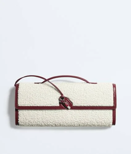 보테가 베네타 andiamo clutch 제품 사진 보테가 베네타 andiamo clutch 제품 사진